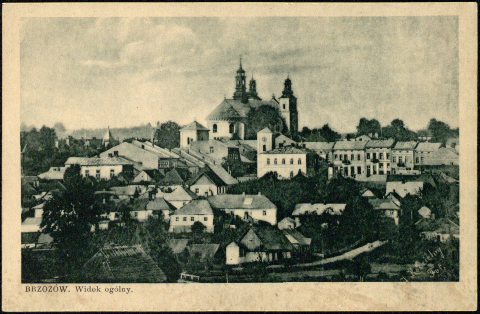 widok ogólny (panorama miasteczka z kościołem); nakł. S. Marin, Brzozów
