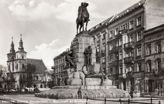 Ostatnia wiosna pomnika