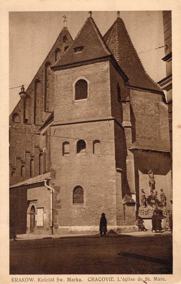 Kapliczka przed kościołem św. Marka