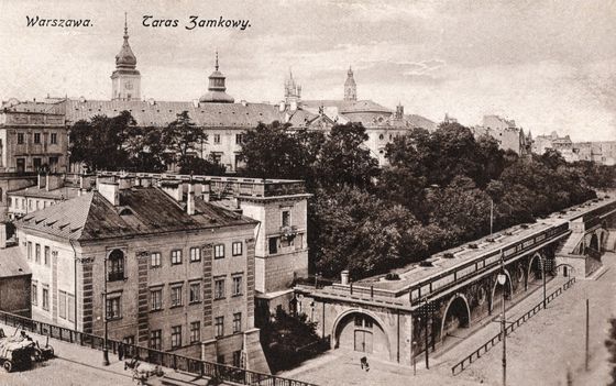 Taras Zamkowy od strony Wisły